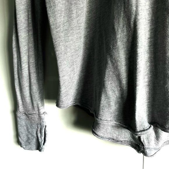 Free People We The Free The Arden Tee in Heather Gray Size S EUC - Picture 11 of 16
